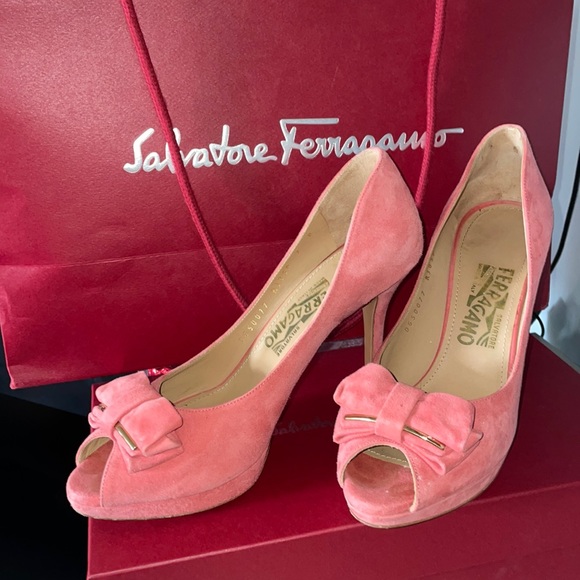 Real Ferragamo shoes